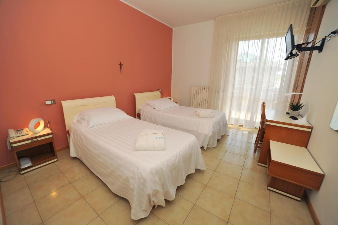 Hotel San Crispino Morrovalle Экстерьер фото