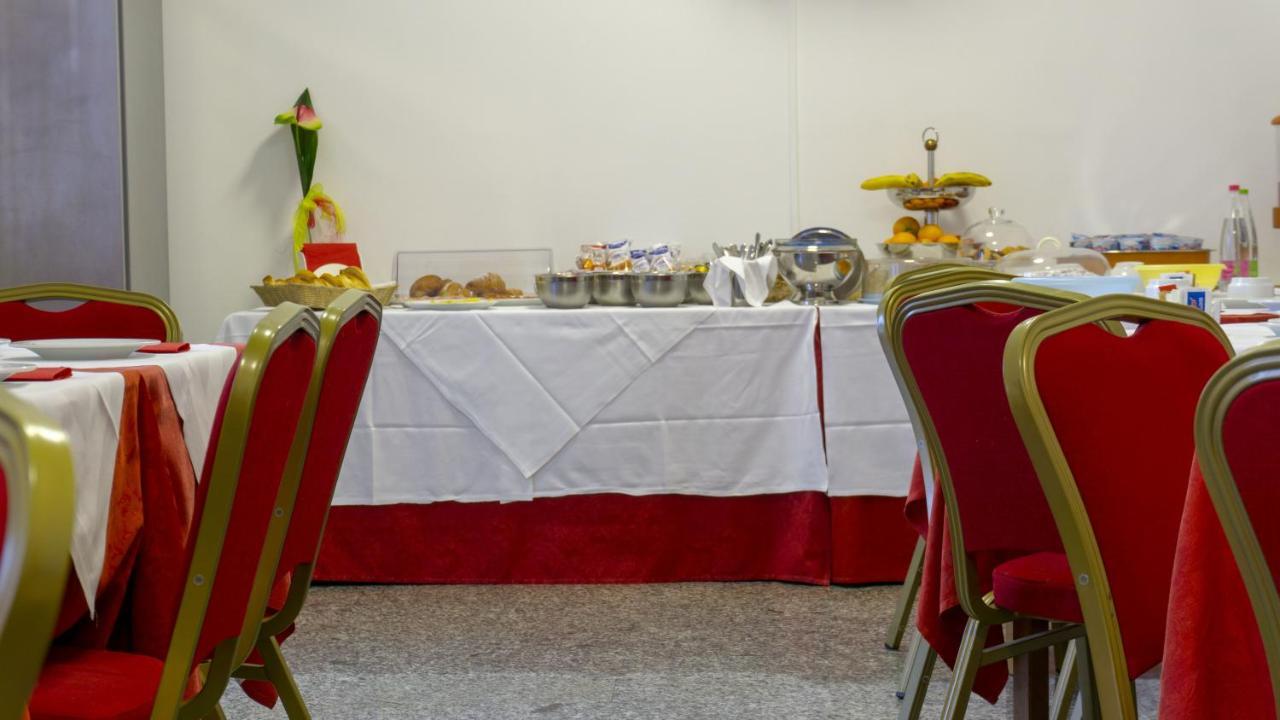 Hotel San Crispino Morrovalle Экстерьер фото